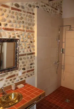 Отель Terre De Garance