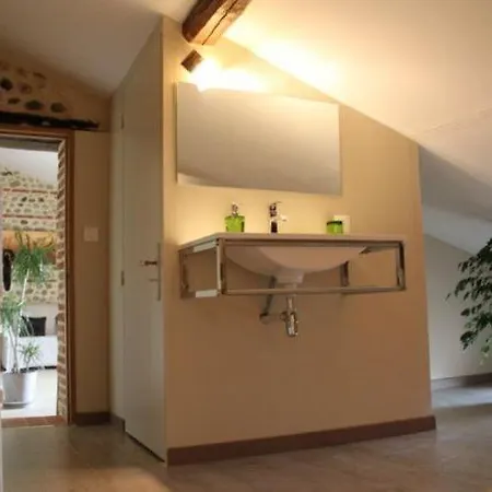 ホテル Terre De Garance 3*